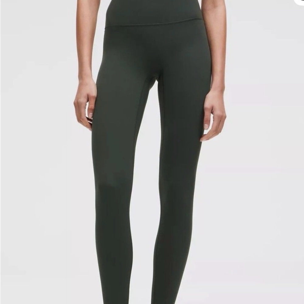lululemon athletica align 28” Rainforest Green Size 6
